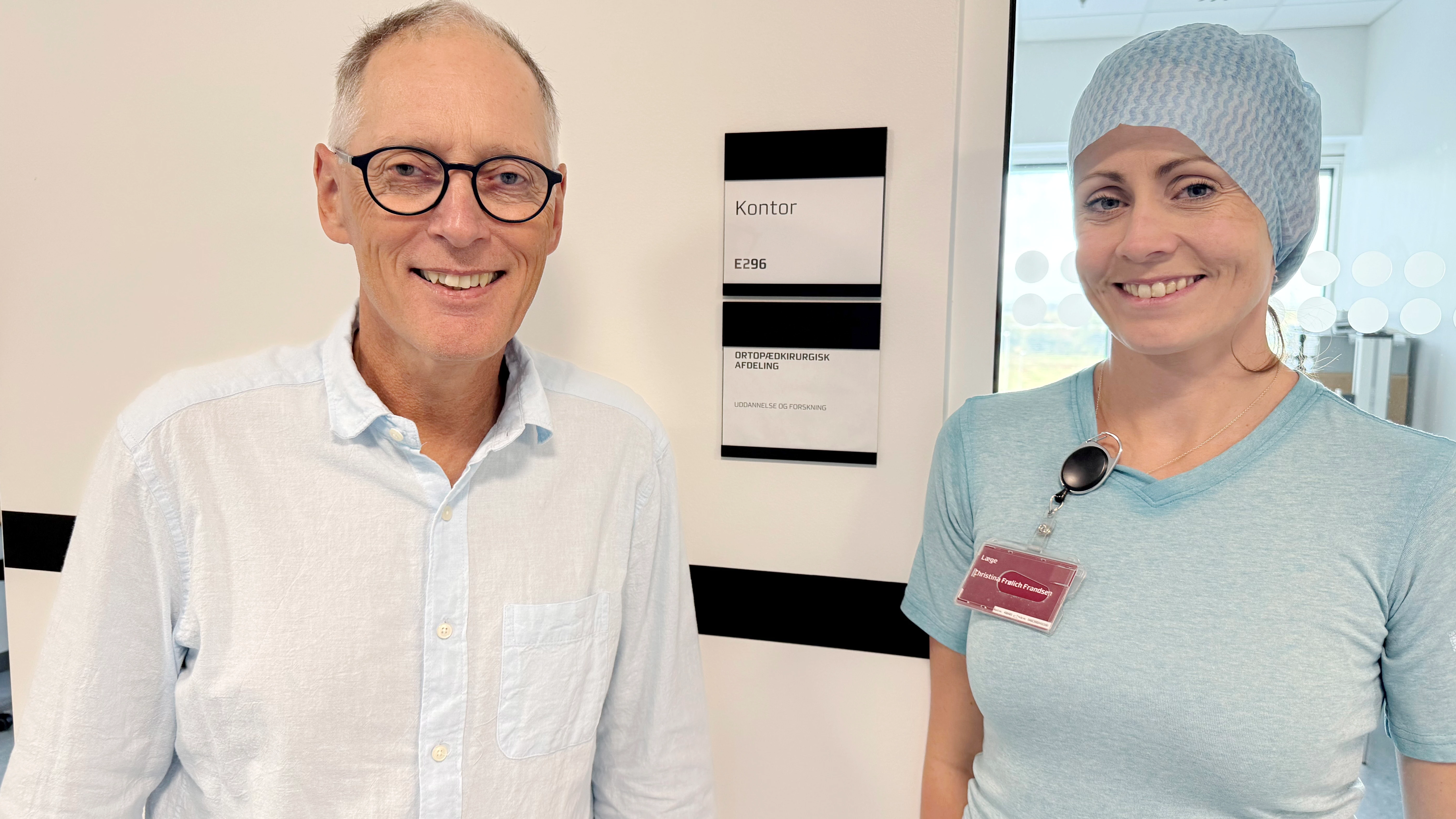 Billedet viser professor Torben Bæk Hansen og ph.d.-studerende Christina Frølich Frandsen